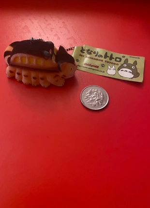 Chatbus totoro miyazaki studio ghibli , marke: Studio Ghibli, zustand: Sehr gut, 12,00 €, 13,30 € inklusive Vinted-Käuferschutz