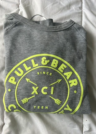 Sweat gris Pull&Bear, marque: Pull & Bear, état: Bon état, taille: S, 4,00 €, 4,90 € Protection acheteurs incluse