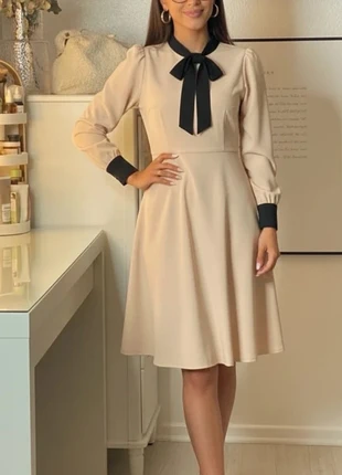 Robe midi beige chic avec nœud noir, manches longues taille S, brand: Vintage Love, condition: Very good, size: S / 36 / 8, €67.00, €71.05 includes Buyer Protection Pro