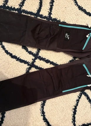 Pantalon de randonné pour femmes neuf avec étiquette, brand: RevolutionRace, condition: New with tags, size: M / 38 / 10, €80.00, €84.70 includes Buyer Protection