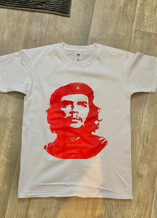 T shirt, marque: Fait Main, état: Très bon état, taille: S, 13,00 €, 14,35 € Protection acheteurs incluse