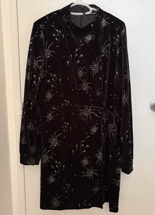 Robe velours, merk: Monoprix, staat: Heel goed, maat: XL / 42 / 14, € 10,00, € 11,20 inclusief Kopersbescherming