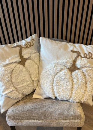 Teddystof pompoen kussenhoezen 45x45, staat: Nieuw zonder prijskaartje, € 25,00, € 26,95 inclusief Kopersbescherming