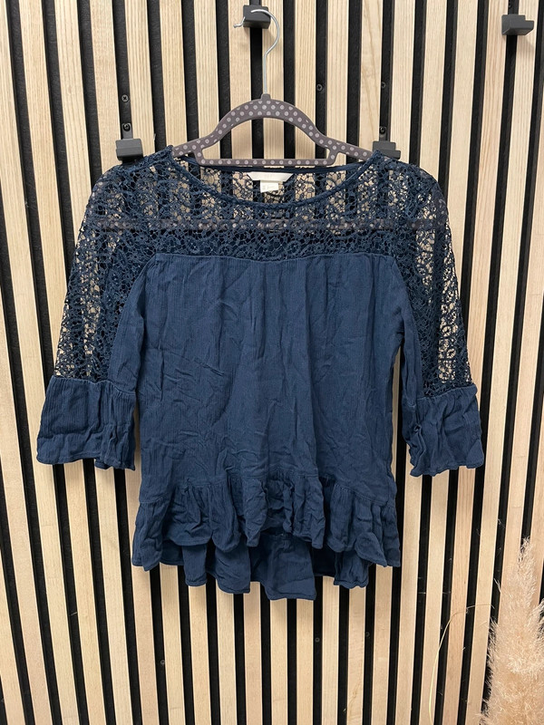 Bluse mit Details 1