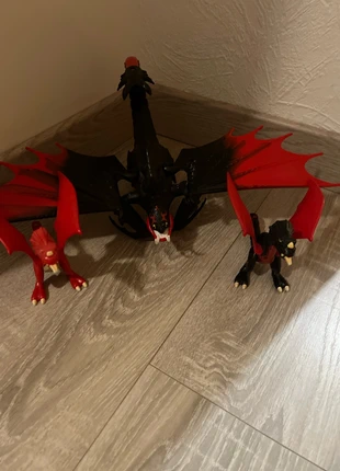 Lot de 3 dragons, merk: Dragon, staat: Goed, maat: Universeel, € 11,00, € 12,25 inclusief Kopersbescherming