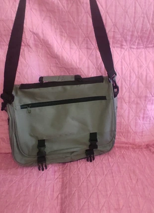 Tracolla versatile università/viaggi/business, brand: Norwood, condizioni: Nuovo senza cartellino, €7.00, €8.05 include la Protezione acquisti