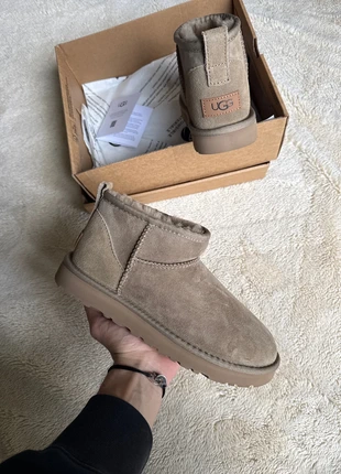 Ugg Classic Ultra Mini 38 Beige kaki, zustand: Neu, größe: 38, 120,00 €, 126,70 € inklusive Vinted-Käuferschutz
