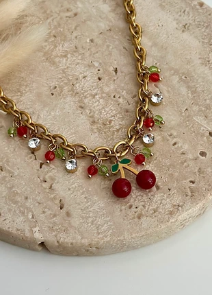 Collier doré acier inoxydable grosses mailles charms cerises, strass et perles, brand: Boutique Parisienne, condition: Very good, €25.00, €26.95 includes Buyer Protection Pro