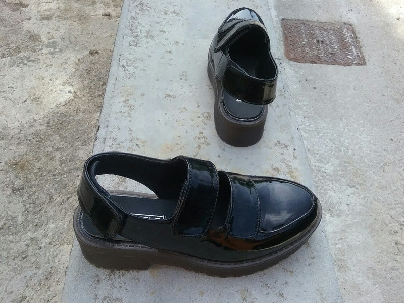 Chaussures verni noir 3