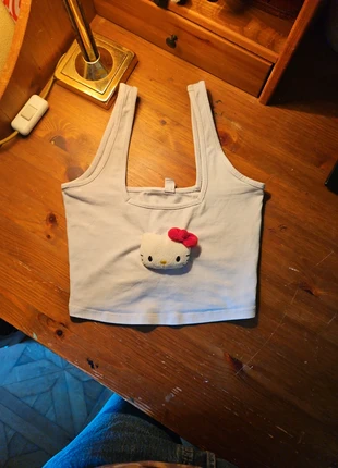Top débardeur blanc hello kitty peluche, marque: Hello Kitty, état: Très bon état, taille: S / 36 / 8, 8,00 €, 9,10 € Protection acheteurs incluse