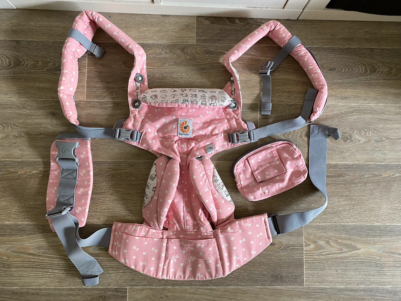 Ergo omni 360 hello kitty sales