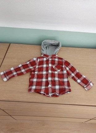 Chemise capuche à carreaux, marke: Vertbaudet, zustand: Sehr gut, größe: 18–24 Monate / 86, 1,00 €, 1,75 € inklusive Vinted-Käuferschutz