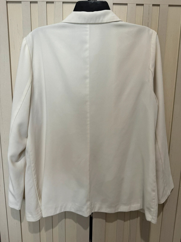 Candie’s Ivory Blazer XL 3