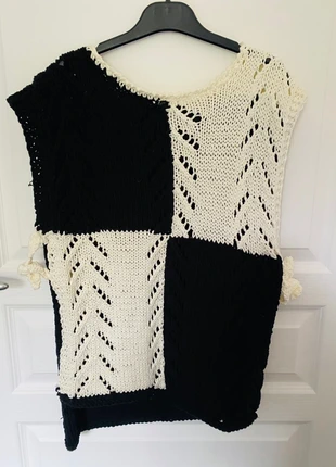 Pull sans manches hand made 🖤, zustand: Sehr gut, größe: M / 38 / 10, 15,00 €, 16,45 € inklusive Vinted-Käuferschutz