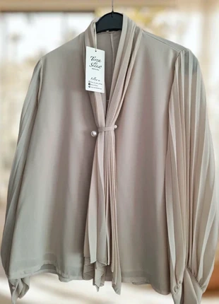 Superbe chemisier Terra di Siena neuf TU, brand: Terra di Siena, condizioni: Nuovo con cartellino, taglia: Taglia unica, €15.00, €16.45 include la Protezione acquisti