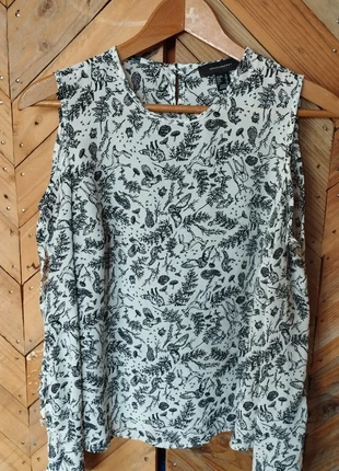 Blouse motifs nature épaules dénudées, marque: Atmosphere, état: Très bon état, taille: XS / 34 / 6, 5,00 €, 5,95 € Protection acheteurs incluse