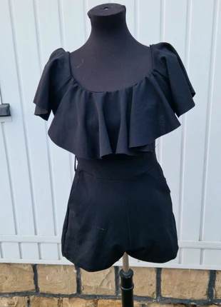 🌸 Combishort noire chic à volant 🌸, brand: Inconnu, condizioni: Ottime, taglia: M / IT 42 / EU 38, €5.00, €5.95 include la Protezione acquisti