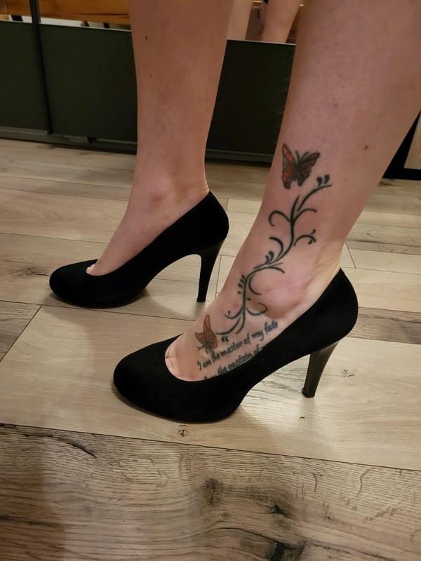 klassische schwarze Pumps 1