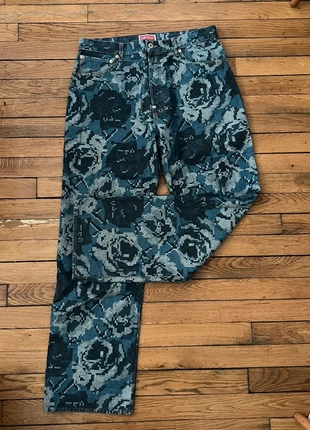 Jean Kenzo Pixel, brand: Kenzo, condizioni: Nuovo senza cartellino, taglia: IT 42 | W33, €150.00, €158.20 include la Protezione acquisti