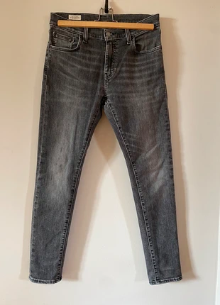 Jean gris Levis W30 L32, brand: Levi's, condition: Very good, size: W30, €35.00, €37.45 includes Buyer Protection