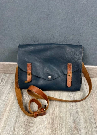 Grand Sac Paul Marius Modèle l'Indispensable en Cuir Bleu Foncé avec bandoulière, brand: Paul Marius, condizioni: Ottime, €58.00, €61.60 include la Protezione acquisti Pro