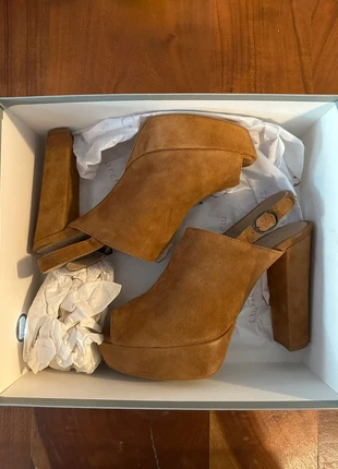 Hakken march 23, merk: March, staat: Nieuw zonder prijskaartje, maat: 39, € 25,00, € 26,95 inclusief Kopersbescherming