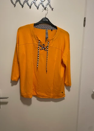 t-shirt Poools lange mouw maat 42 Mango, marque: poools, état: Très bon état, taille: XL / 42 / 14, 20,00 €, 21,70 € Protection acheteurs incluse