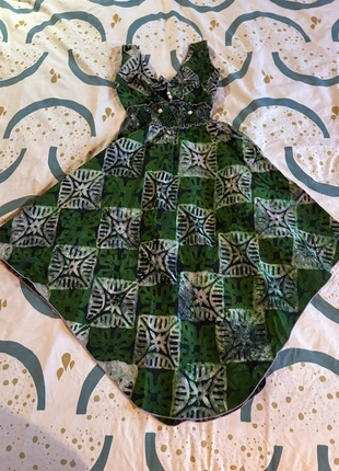 Jolie robe de fêtes 💃, condizioni: Nuovo senza cartellino, taglia: Taglia unica, €12.00, €13.30 include la Protezione acquisti