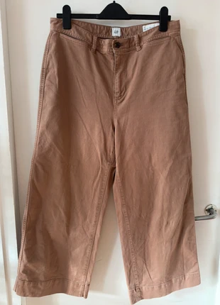 GAP 3/4 trousers, brand: GAP, condition: Very good, size: M / UK 12-14, £3.00, £3.85 includes Buyer Protection