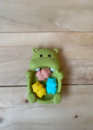 Set de jouets de bain – Famille de hippopotames flottantes 🦦💦, marque: Montessori, état: Neuf avec étiquette, taille: 18-24 mois / 86 cm, 6,90 €, 7,95 € Protection acheteurs (Pro) incluse