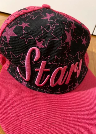Berretto Rosa e nero con stelle , condizioni: Ottime, €1.50, €2.28 include la Protezione acquisti