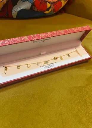 Cynthia Rowley gold charm bracelet, brand: Cynthia Rowley, condition: New with tags, £8.00, £9.10 includes Buyer Protection
