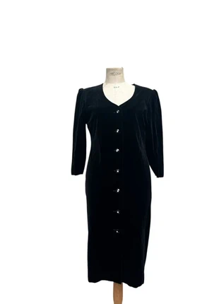 Yves Saint Laurent Black Velvet Corduroy Dress Size: FR 42 (fits M to L), marke: Maison Margiela, zustand: Sehr gut, größe: M / 38 / 10, 280,00 €, 294,70 € beinhaltet Vinted-Käuferschutz Pro