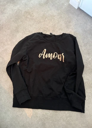 Sweat noir Amour, marque: AMOUR, état: Très bon état, taille: XL / 42 / 14, 2,00 €, 2,80 € Protection acheteurs incluse
