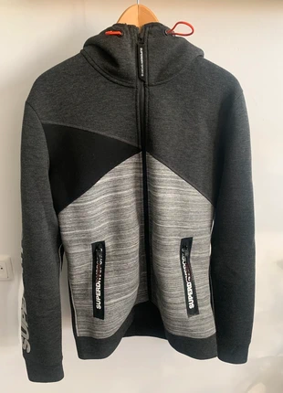 Superdry heren sweater/vest maat S grijs/zwart, merk: Superdry, staat: Heel goed, maat: S, € 12,50, € 13,83 inclusief Kopersbescherming