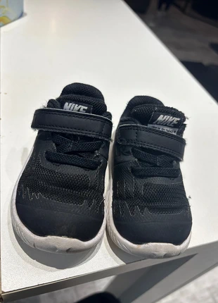 Basket Nike noir, marca: Nike, estado: Bueno, tamaño: 19, 3,00 €, 3,85 € Protección al comprador incluida