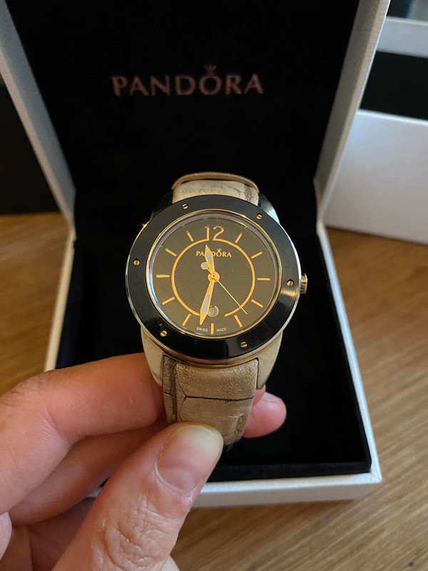 Humanistisch Onmogelijk Springplank Pandora horloge - Vinted