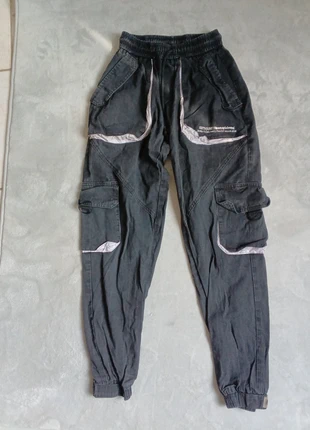 Pantalon, marke: Sixth June, zustand: Gut, größe: XS / 34 / 6, 3,00 €, 3,85 € beinhaltet Vinted-Käuferschutz Pro