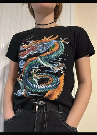 T-shirt dragon, marca: Dragon, estado: Bom, tamanho: S, €2.00, €2.80 inclui Proteção do Comprador