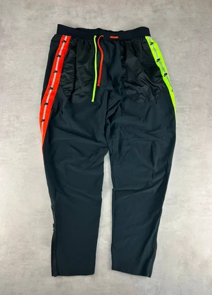 Trackpant jogging Nike noir | L Homme | #181, merk: Nike, staat: Heel goed, maat: L, € 21,91, € 23,71 inclusief Kopersbescherming Pro