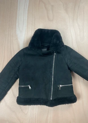 Veste Pull& bear noir avec poches taille S, merk: Pull & Bear, staat: Heel goed, maat: S / 36 / 8, € 4,50, € 5,43 inclusief Kopersbescherming