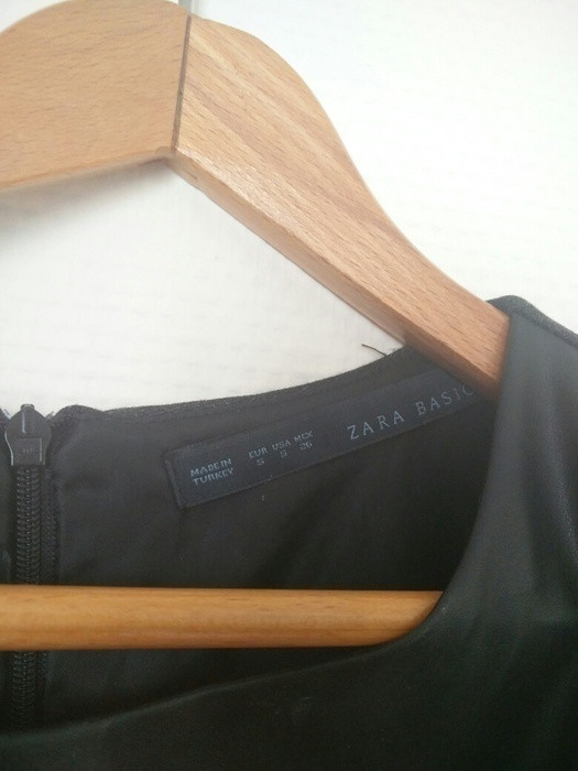 Robe Zara noire devant simili cuir 3