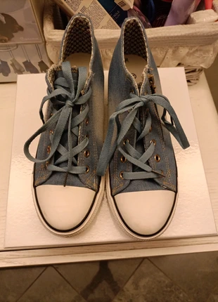 Scarpa jeans, état: Neuf sans étiquette, taille: 39, 6,00 €, 7,00 € Protection acheteurs incluse