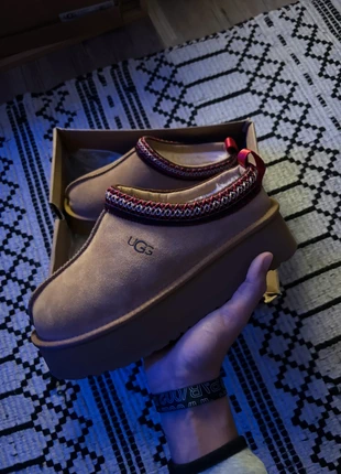 ugg tazz 2 taille 38/39 beige, brand: UGG, condizioni: Ottime, taglia: 39, €94.00, €99.40 include la Protezione acquisti