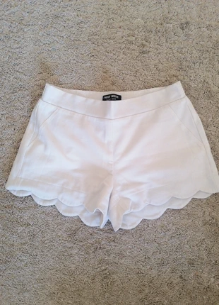 Short blanc été , marque: Tally Weijl, état: Très bon état, taille: M / 38 / 10, 2,00 €, 2,80 € Protection acheteurs incluse