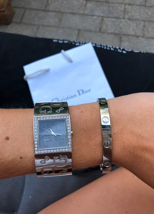 Montre Guess argentée , marque: GUESS, état: Bon état, taille: Taille unique, 25,00 €, 26,95 € Protection acheteurs incluse