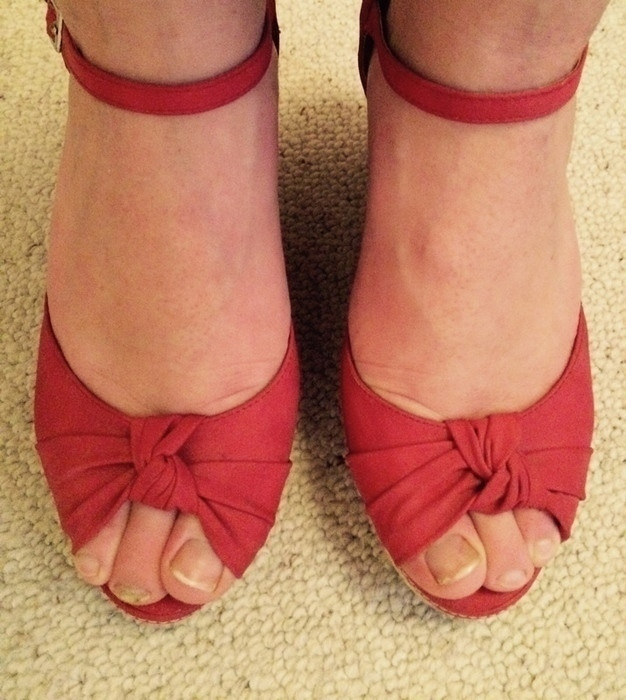 Sandales compensées rouges 5