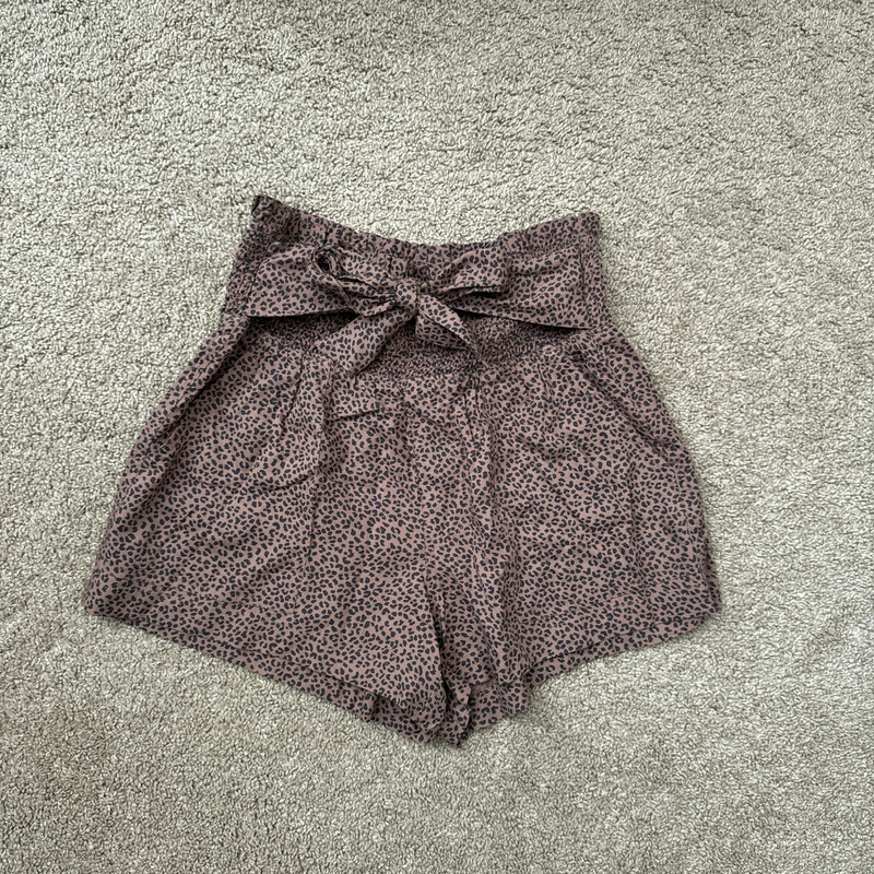 Abercrombie and Fitch leopard print shorts Vinted