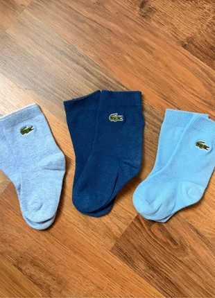 Lot de 3 paires de chaussettes bébé - Lacoste, staat: Heel goed, maat: EU 16 - 18, € 5,00, € 5,95 inclusief Kopersbescherming