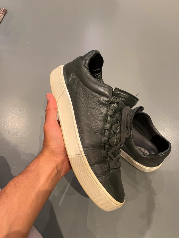 Balenciaga arena discount brown